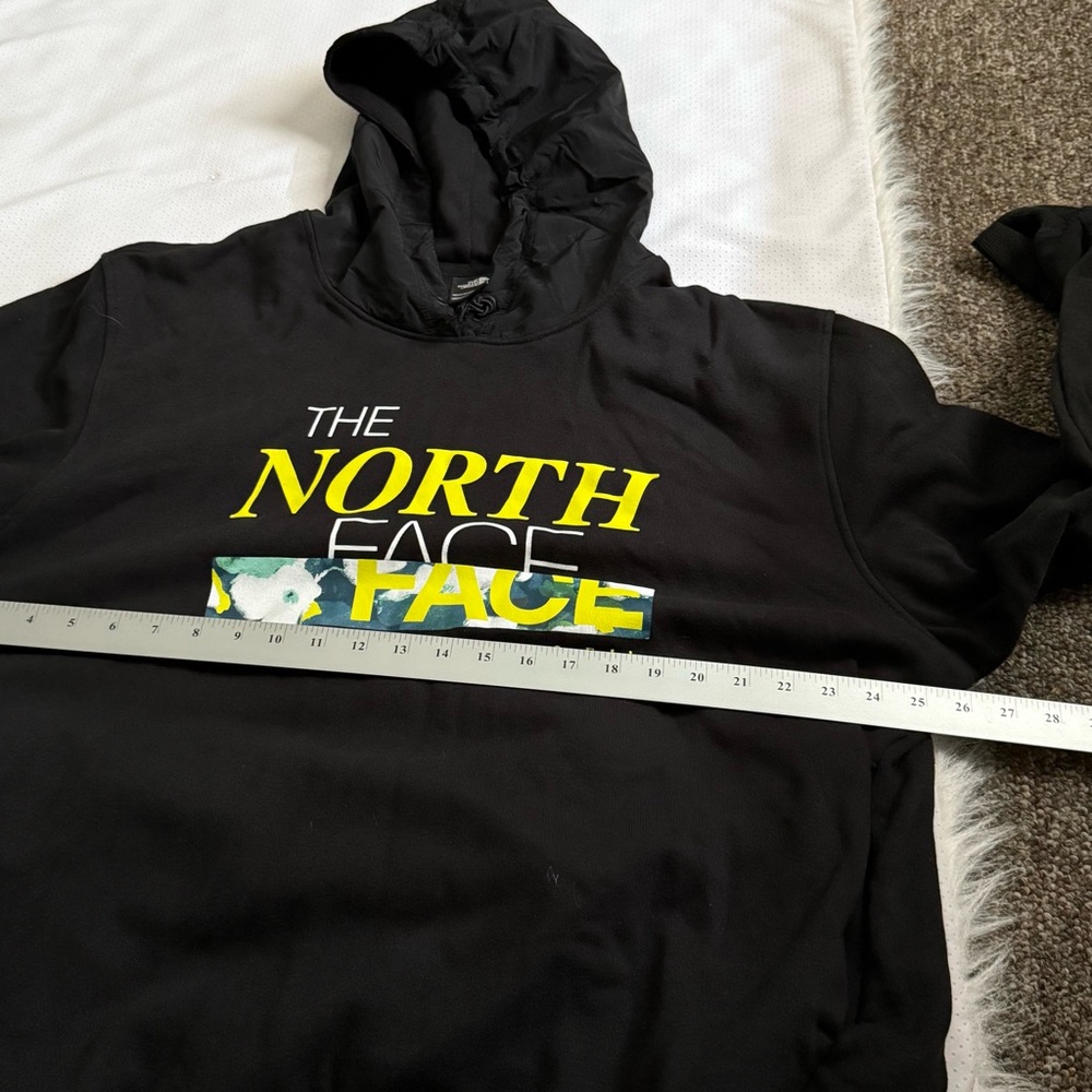 The North Face Black Hoodie with Yellow Logo Men’s XL Pocket‎ Sweatshirt - Picture 6 of 12